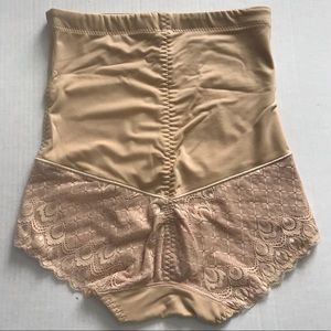 GOTOLY Butt Lifter Panty in Apricot, Size M